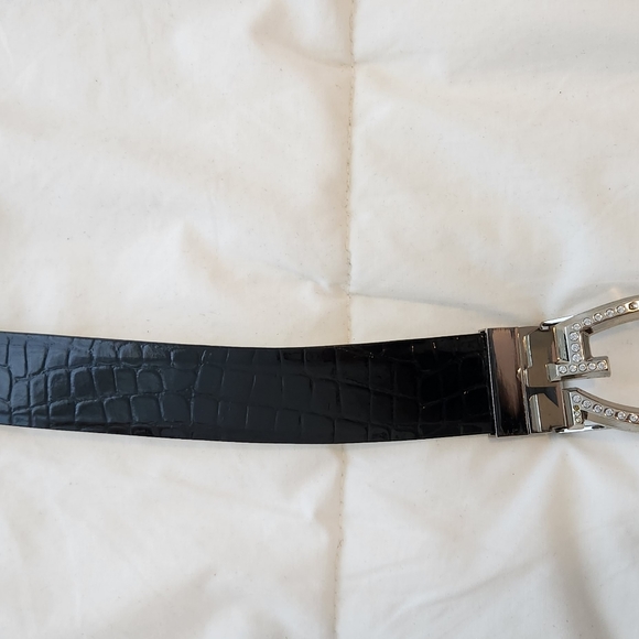 Guess Belt Size Small - Picture 4 of 10